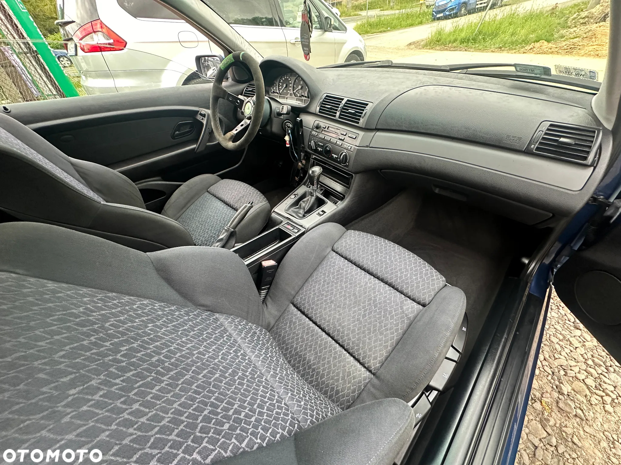 BMW Seria 3 330i - 15
