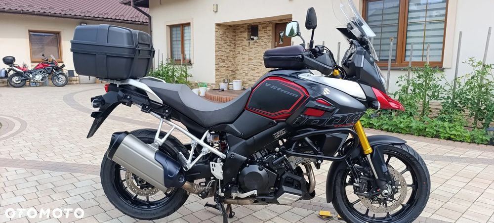 Suzuki V-STROM - 3