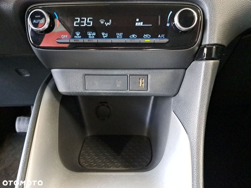 Toyota Yaris Hybrid 1.5 Comfort - 26