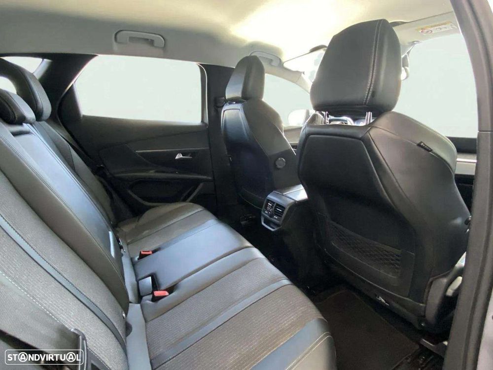 Peugeot 3008 1.5 BlueHDi Allure EAT8 - 11