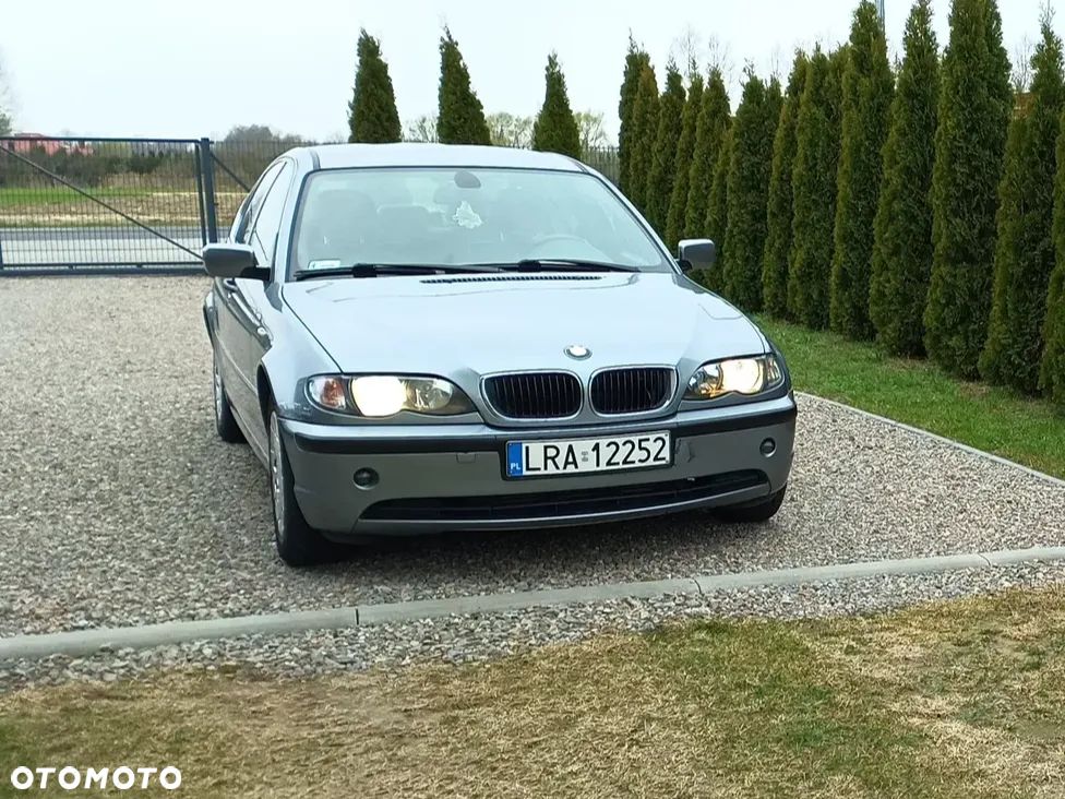 BMW Seria 3 318d - 1