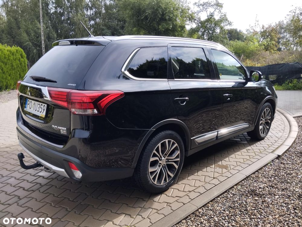 Mitsubishi Outlander - 3