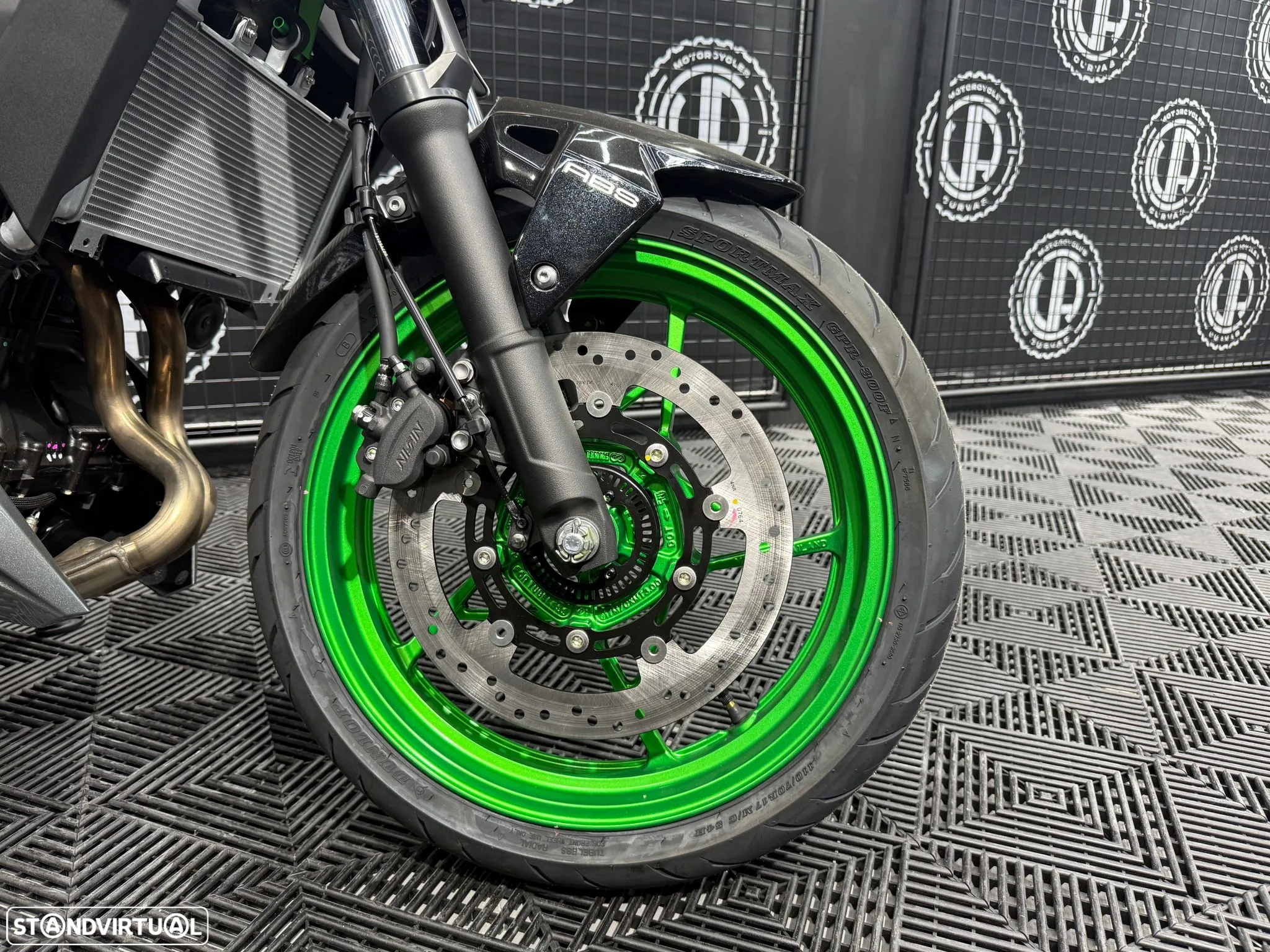 Kawasaki Z 500 SE 2025 - 9