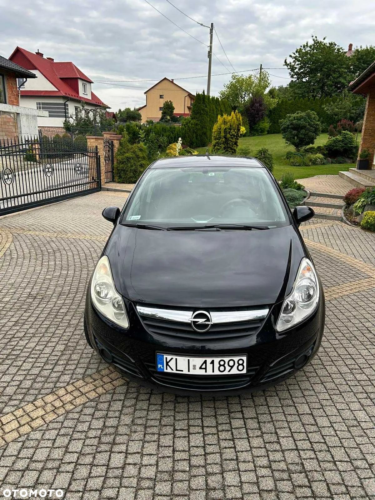 Opel Corsa - 1