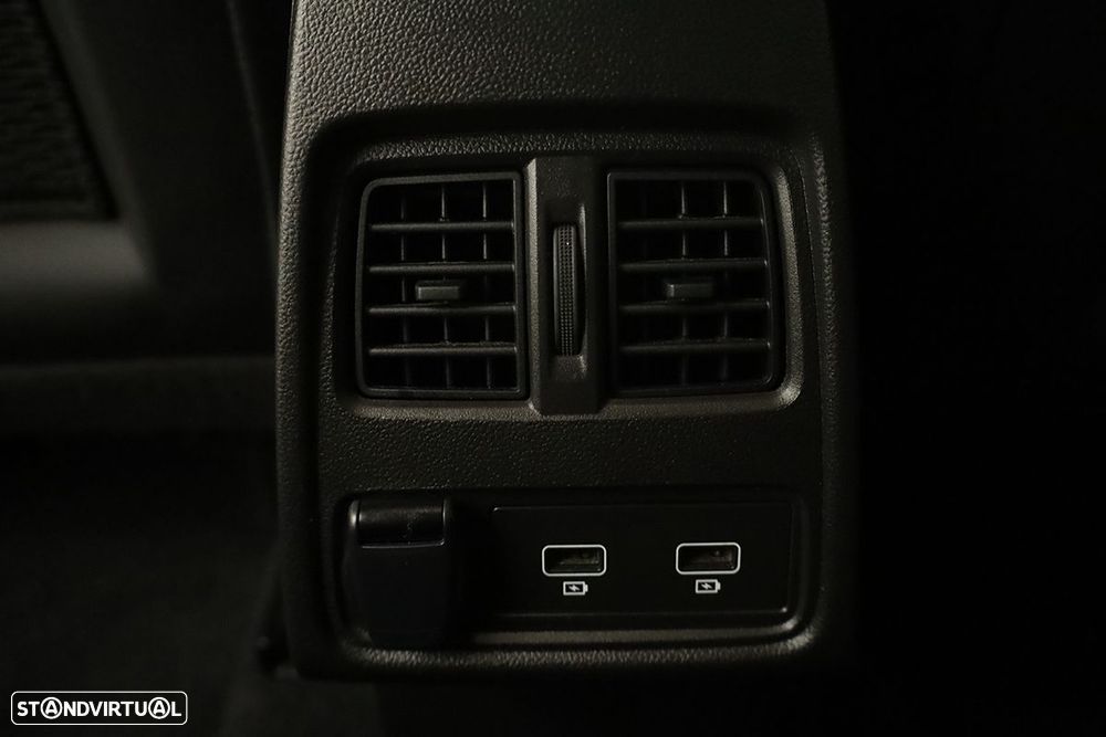 Renault Captur 1.0 TCe Techno Bi-Fuel - 23