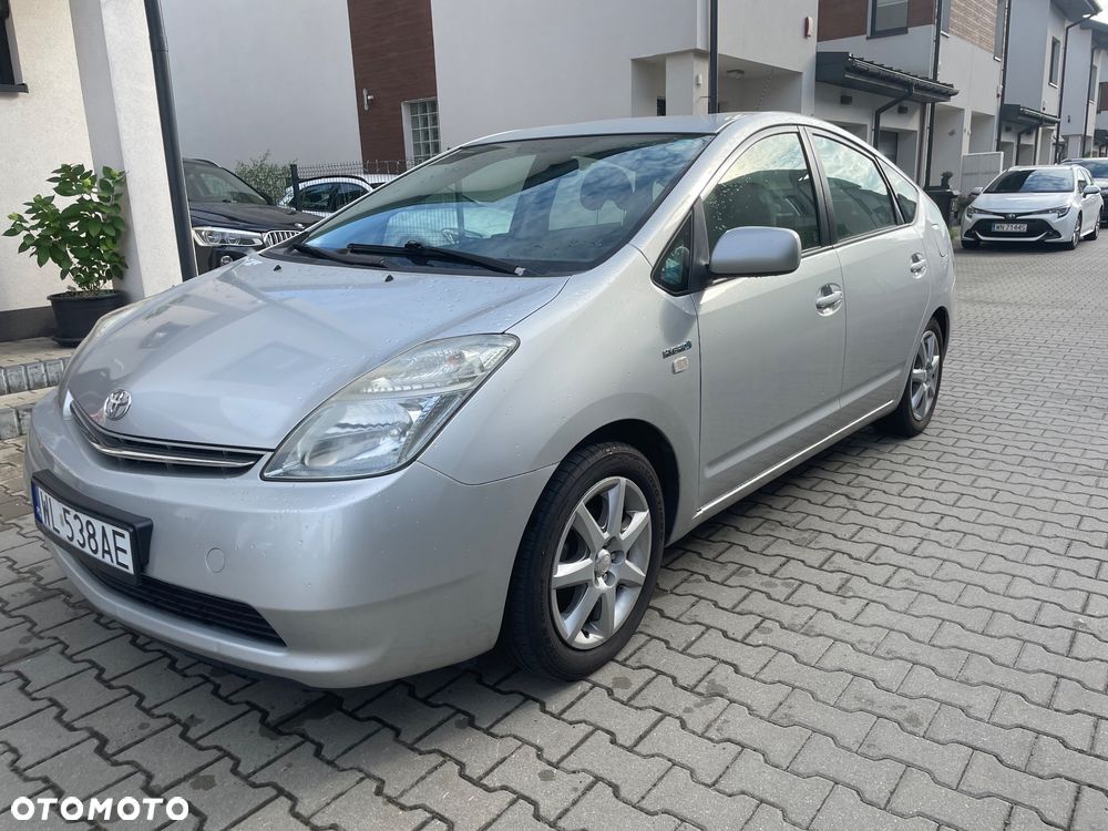 Toyota Prius (Hybrid) Sol - 6