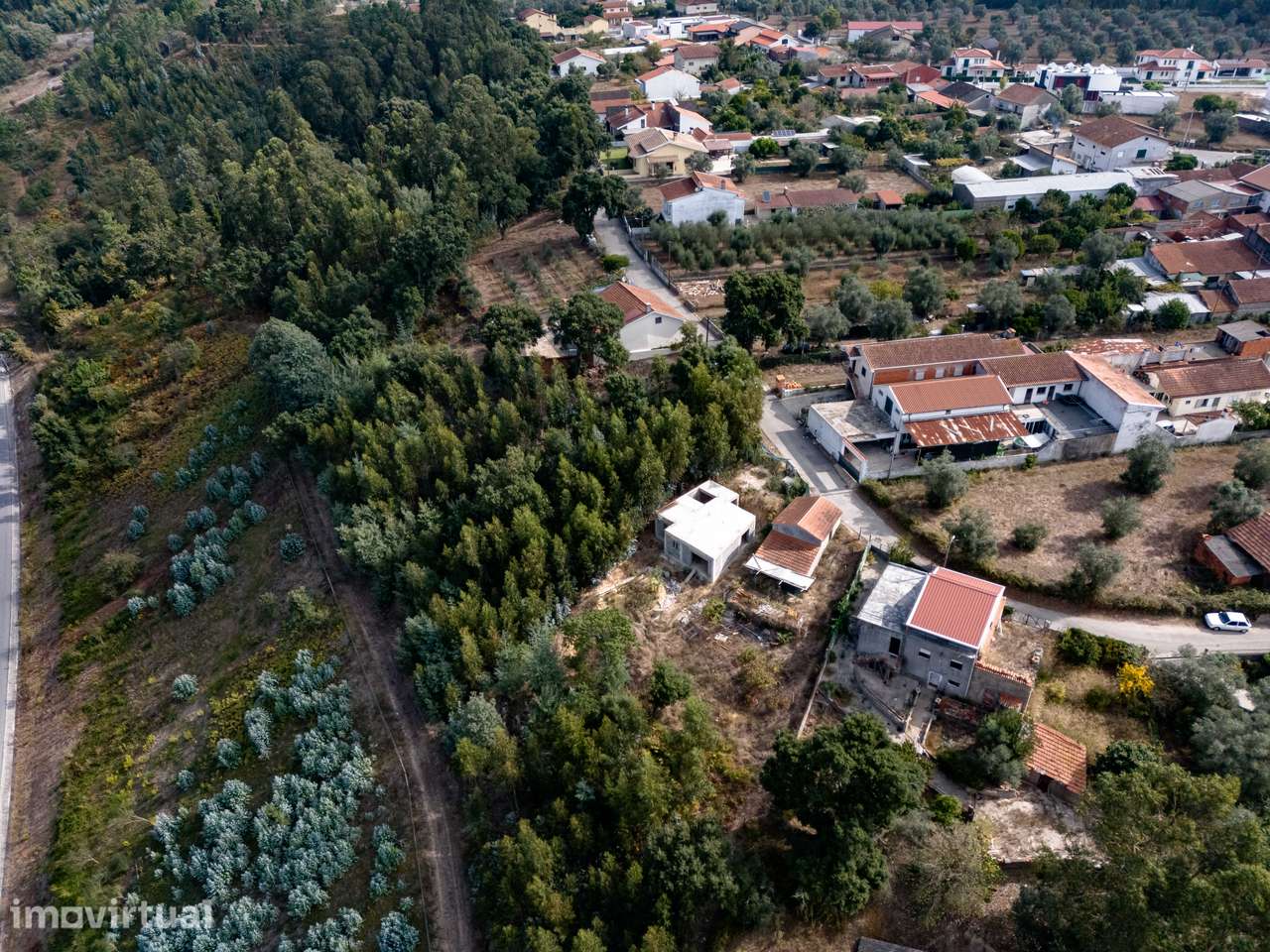Terreno com moradia iniciada – pohled 6