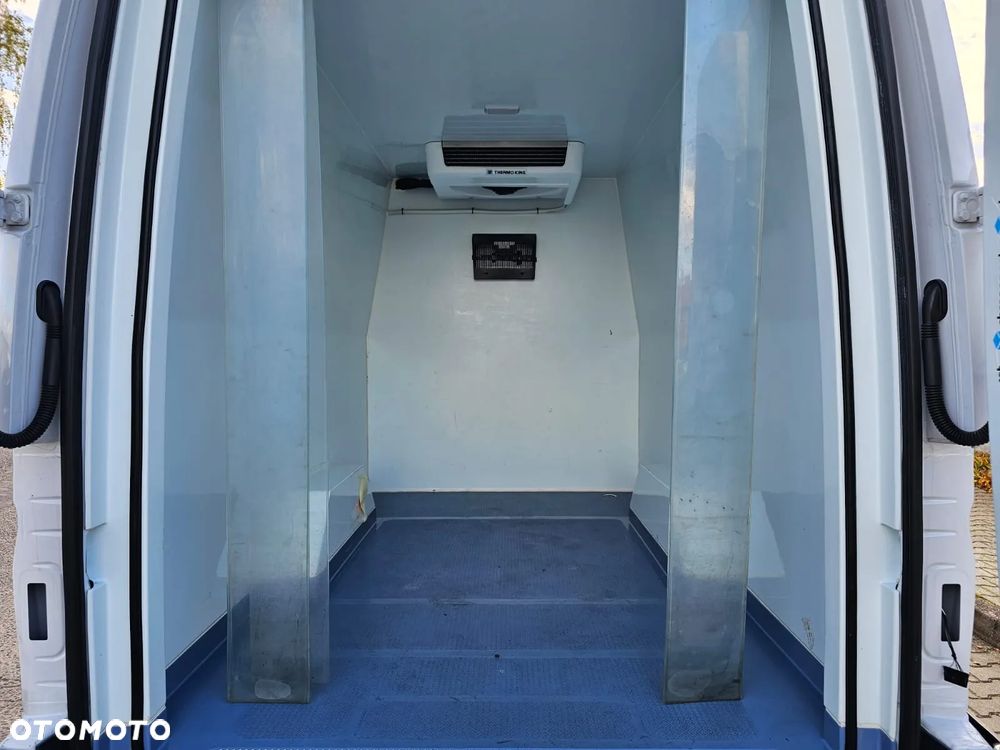 Mercedes-Benz Sprinter - 18