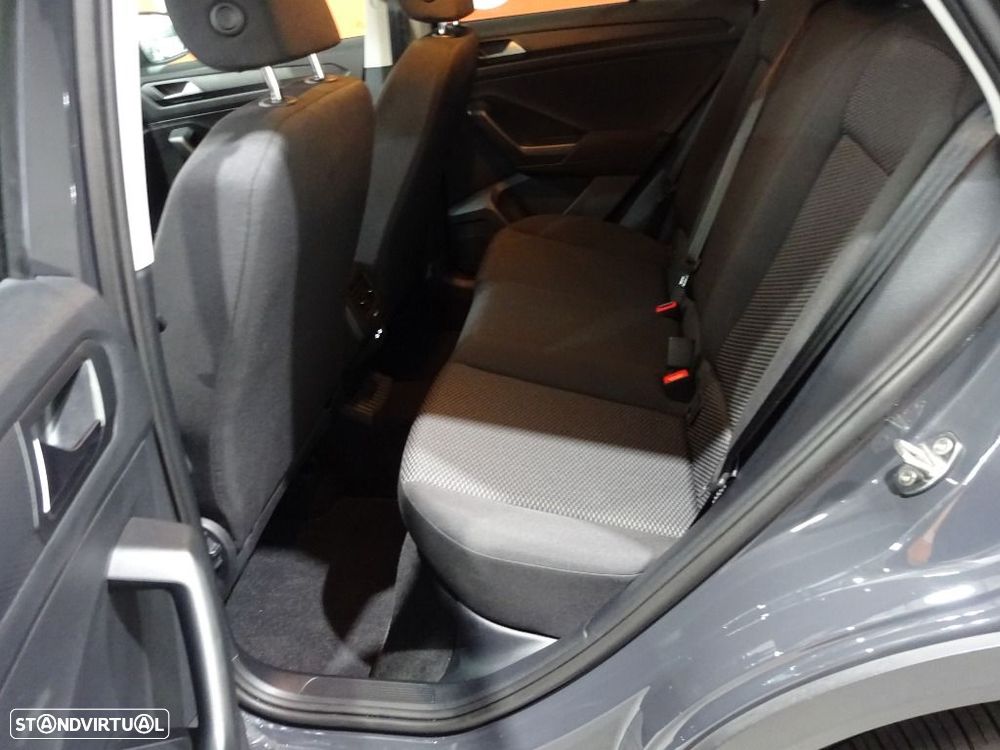 VW T-Roc 2.0 TDI Conceptline - 29