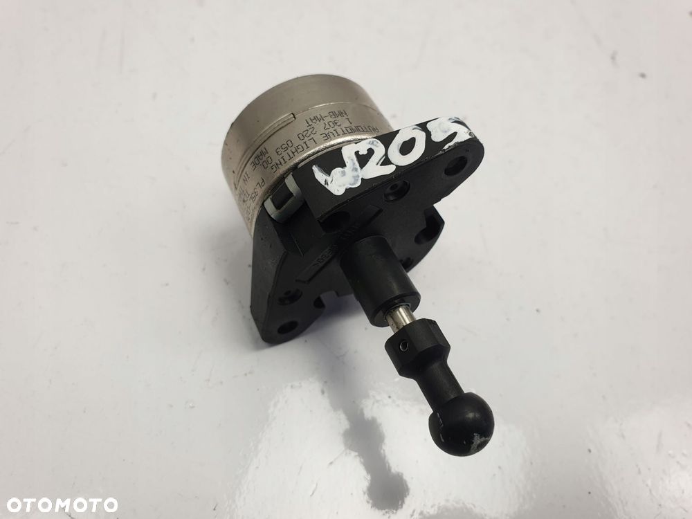 Mercedes A205 W205 SILNICZEK REGULACJI LAMPY - 1