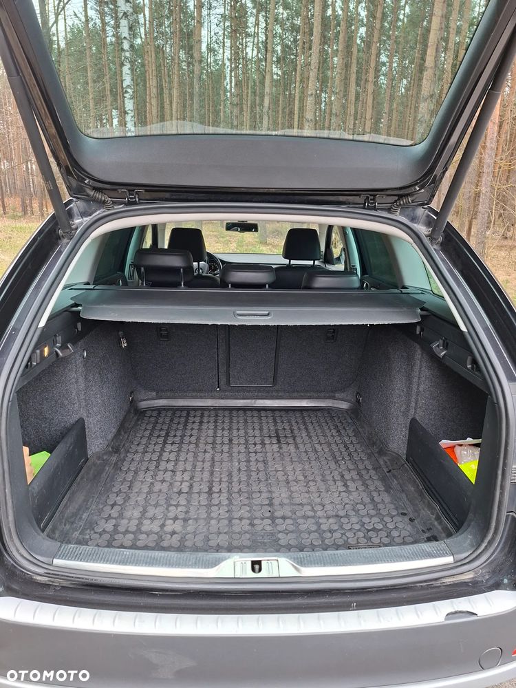 Skoda Superb 2.0 TDI 4x4 Elegance Outdoor DSG - 9