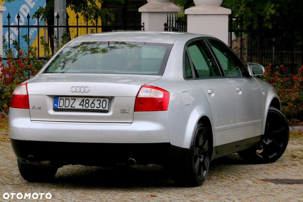 Audi A4 ver-1-8t-quattro - 29