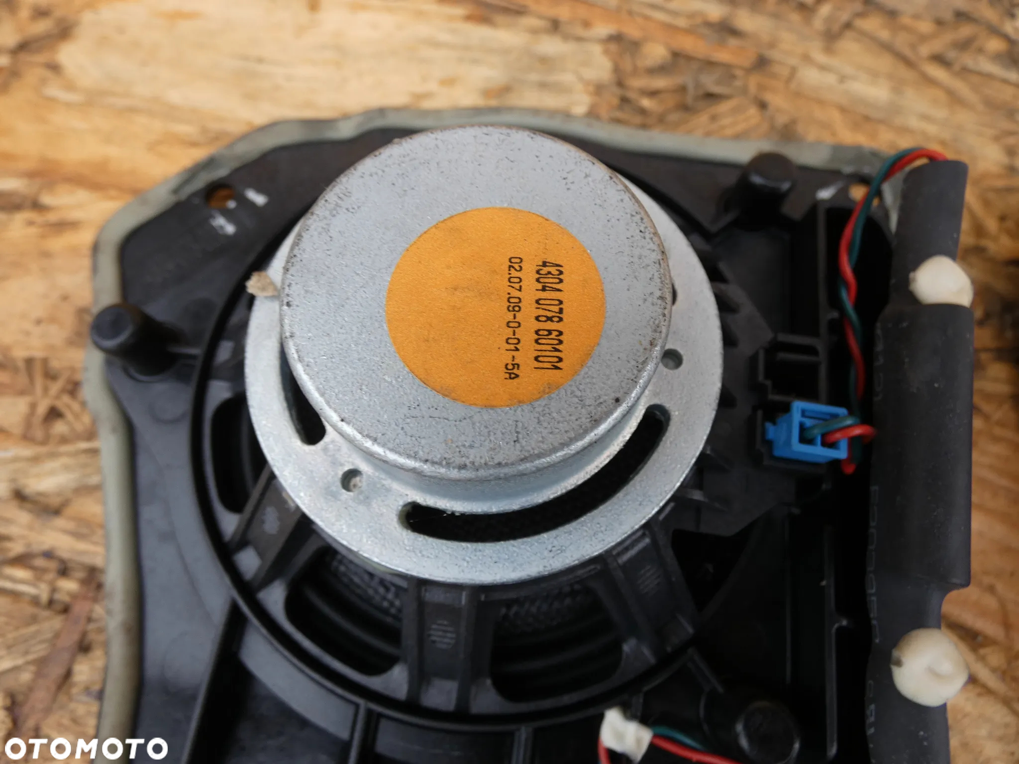 BMW F01 F02 GŁOŚNIK PRAWY LEWY PÓLKA TYŁ - 10
