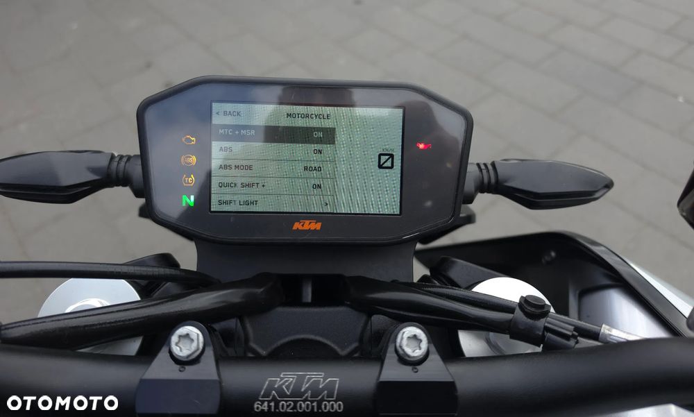 KTM Duke - 17