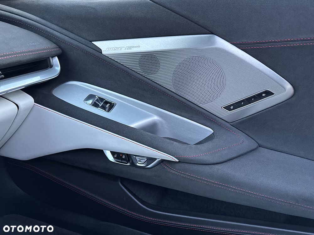 Chevrolet Corvette - 36