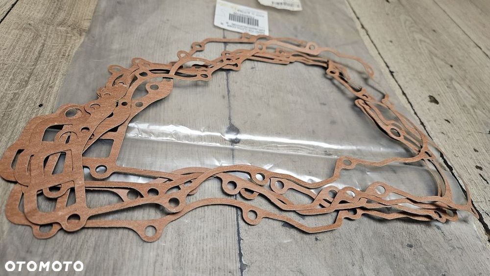 Uszczelka pokrywy sprzęgła KTM 250  77030025100 - 2