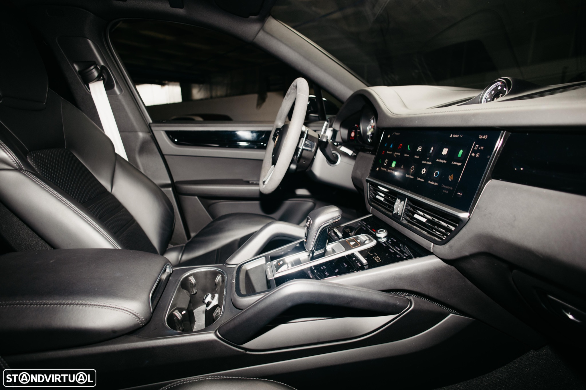 Porsche Cayenne Coupé E-Hybrid Platinum Edition - 9