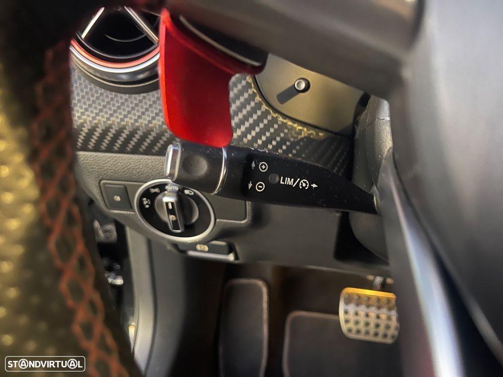 Mercedes-Benz A 220 d 7G-DCT AMG Line - 22