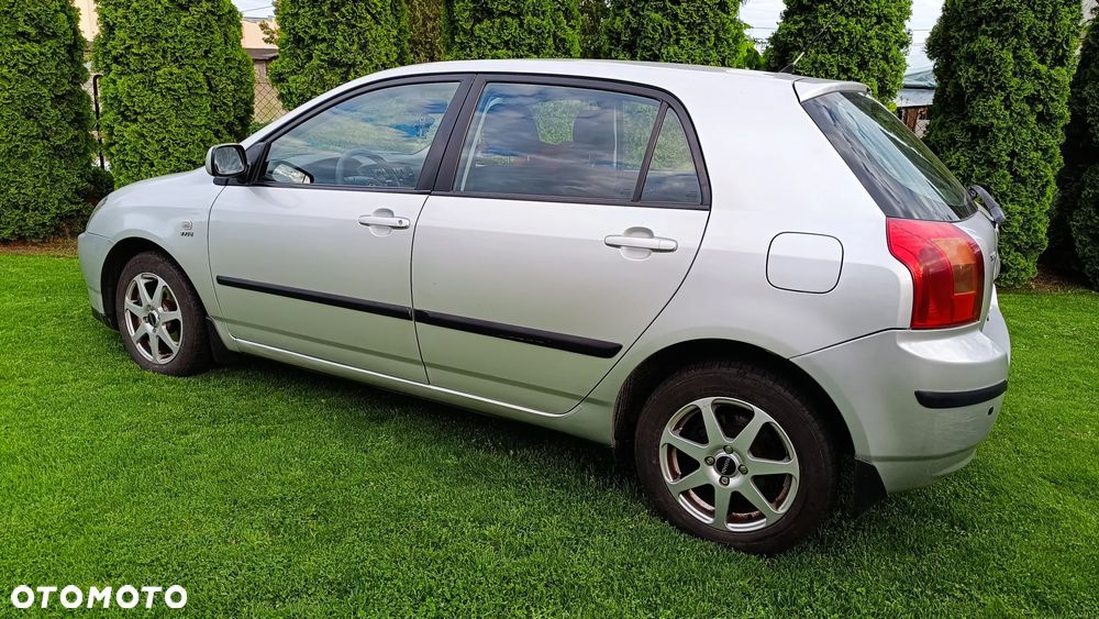 Toyota Corolla 1.4 Terra3 - 2