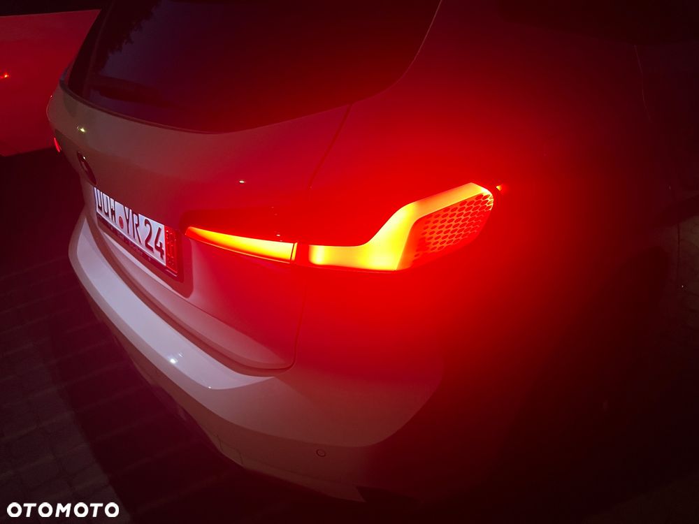 BMW Seria 2 218i Advantage - 30