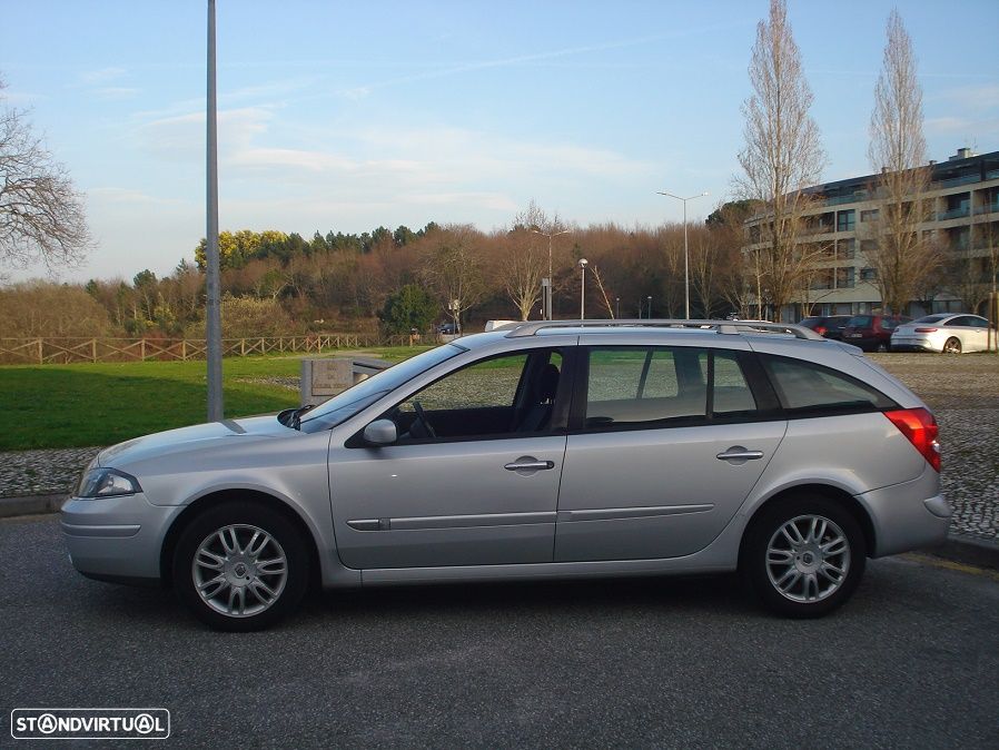 Renault Laguna Break 2.2 dCi FAP Privilege - 4