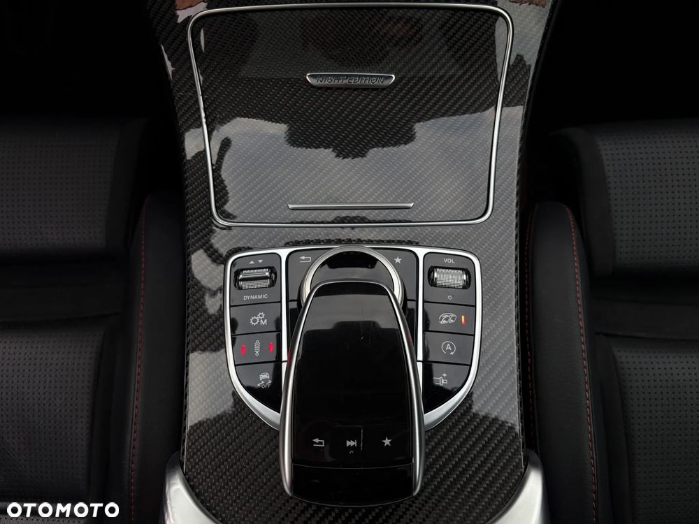 Mercedes-Benz Klasa C AMG 43 4Matic 9G-TRONIC Night Edition - 21
