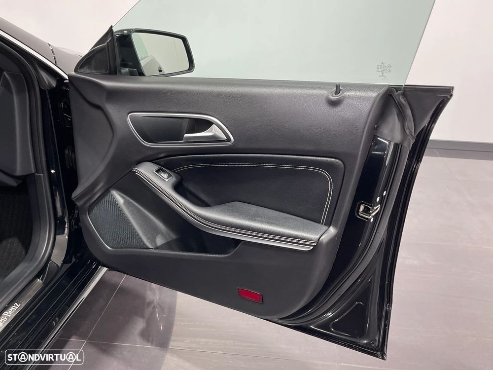 Mercedes-Benz CLA 180 d Shooting Brake Urban - 37