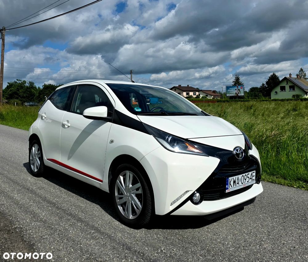 Toyota Aygo x-play Eco - 8