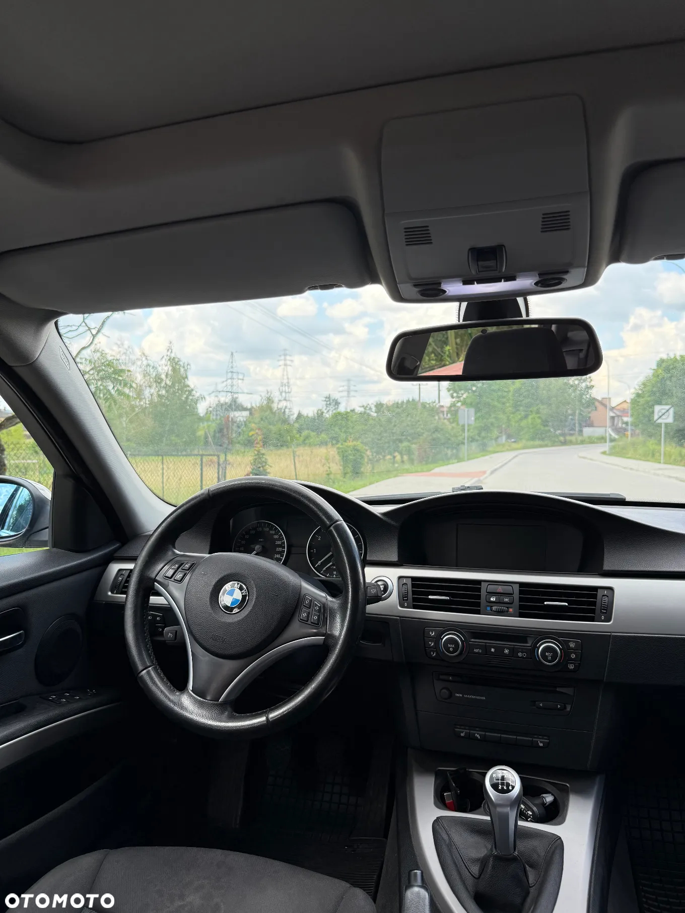BMW Seria 3 320i - 10