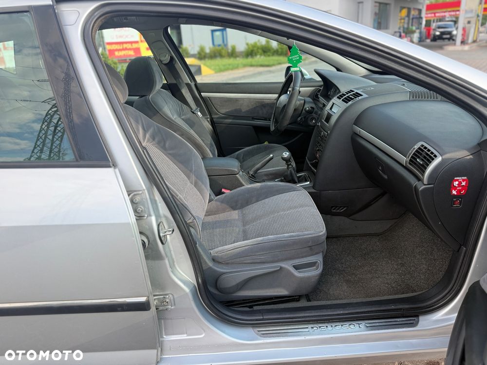 Peugeot 407 HDi 135 Premium - 15