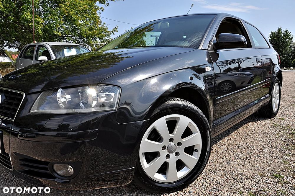 Audi A3 3-drzwiowe 1.6 Attraction - 4