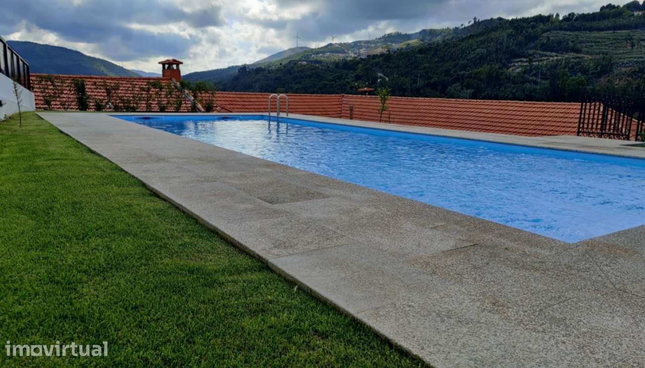 Casa de campo com jardim e piscina à venda em Castelo de Paiva - Grande imagem: 3/20
