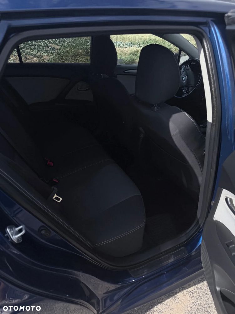 Toyota Avensis 1.8 Premium MS - 8