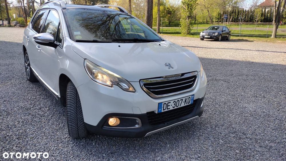 Peugeot 2008 e-HDi FAP 115 STOP & START Allure - 3