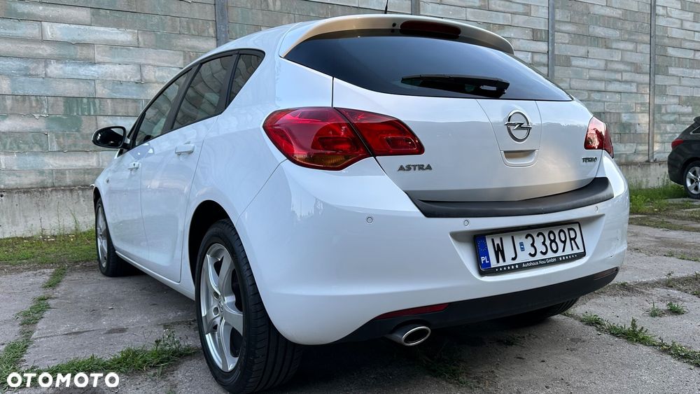 Opel Astra 1.4 Turbo Design Edition - 15
