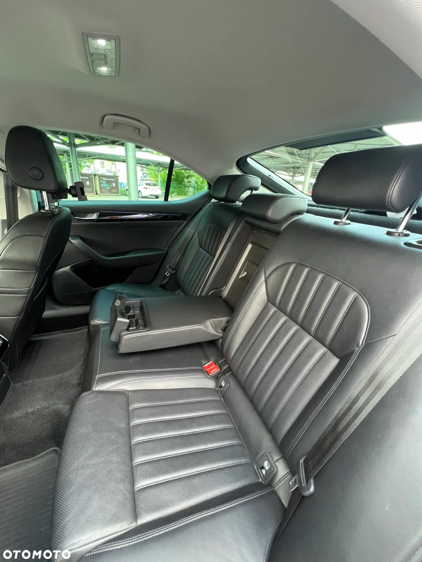Skoda Superb 2.0 TDI L&K - 6