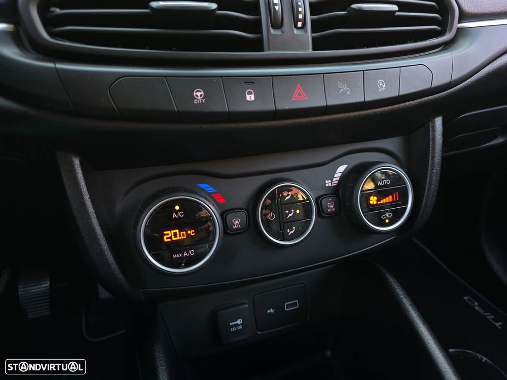 Fiat Tipo Station Wagon 1.3 M-Jet Lounge - 7