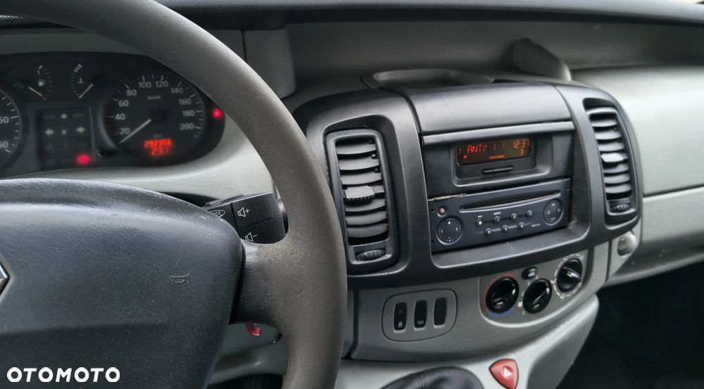 Renault TRAFIC - 17