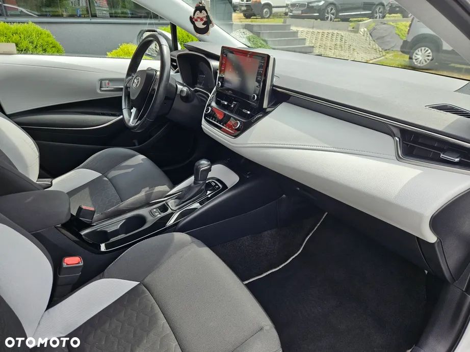 Toyota Corolla 1.8 Hybrid Comfort - 16