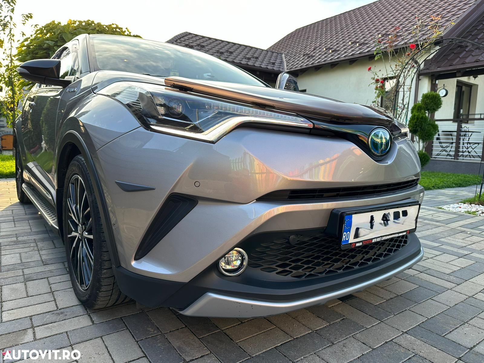 Toyota C-HR 1.8 HSD 4x2 CVT C-lassy LED - 12