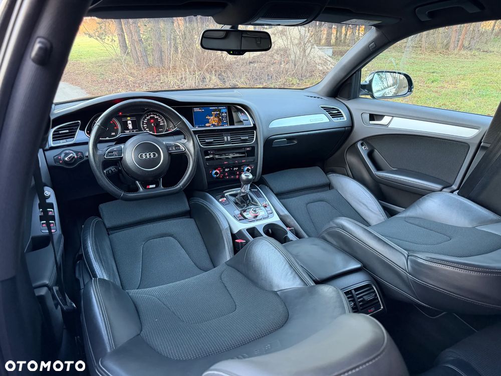 Audi A4 Avant 2.0 TDI DPF clean diesel quattro S line Sportpaket - 18