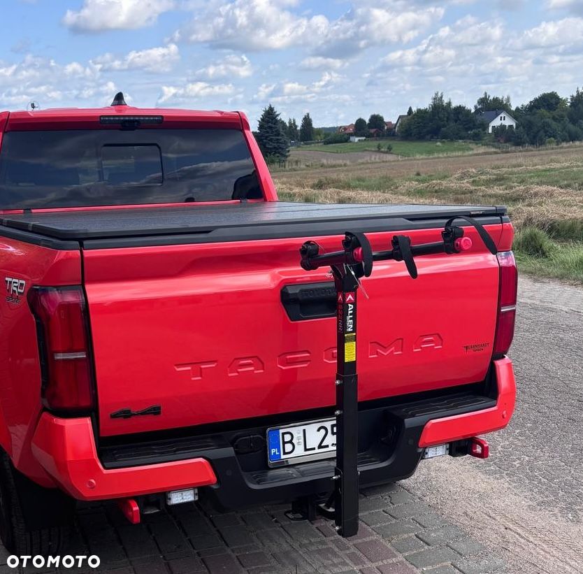 Toyota Tacoma - 40