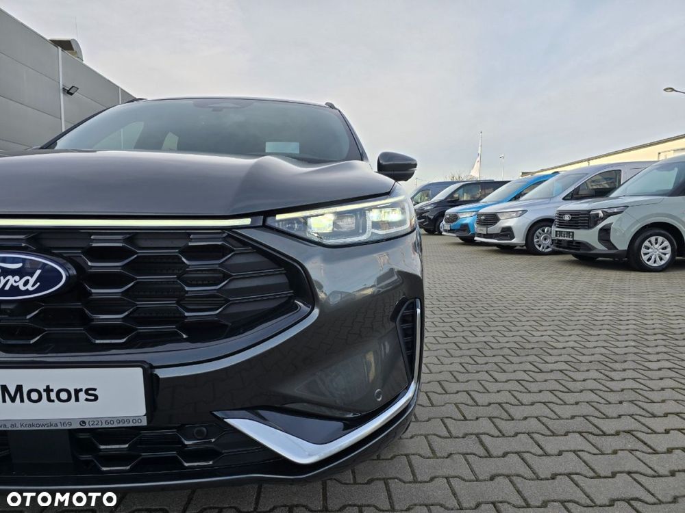 Ford Kuga - 25