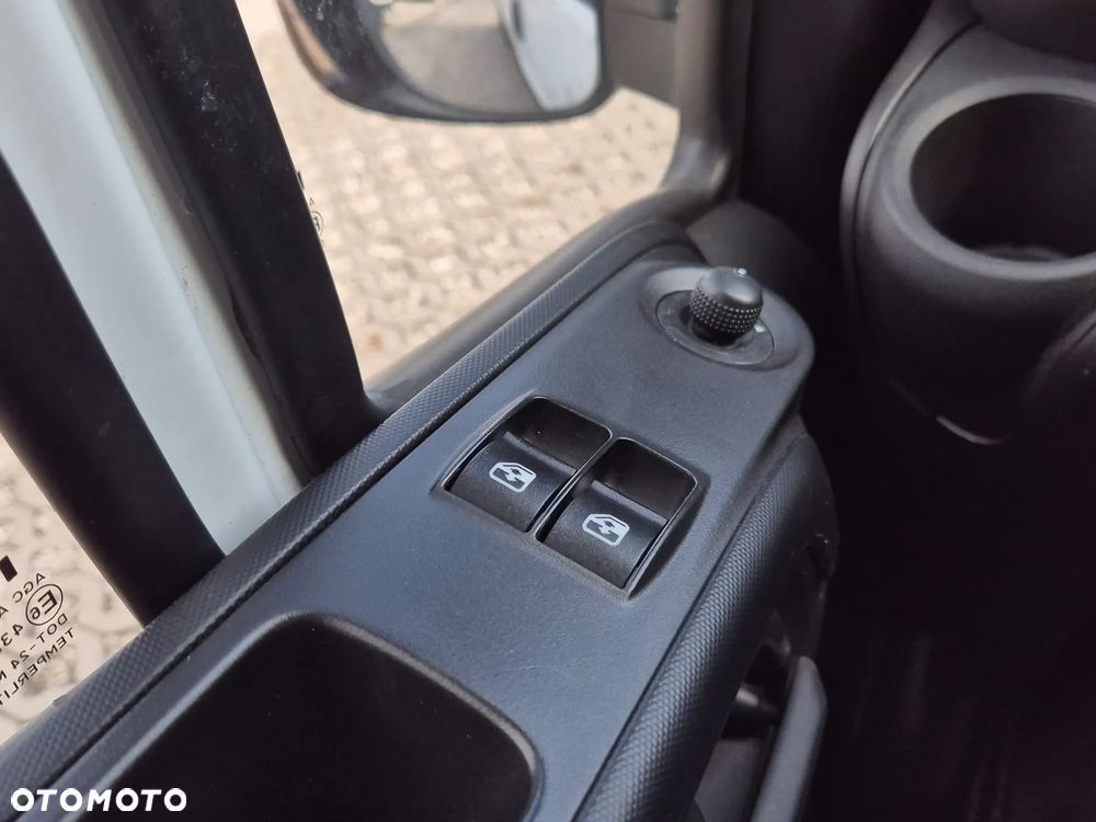 Iveco Daily 35S16 L4H2, MAXI blaszak, klimatyzacja, tempomat - 10