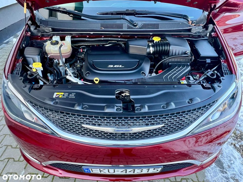 Chrysler Pacifica - 19