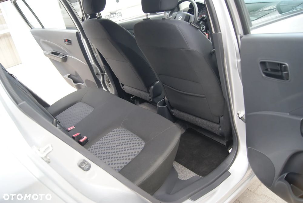 Suzuki Celerio 1.0 Dualjet Comfort - 18