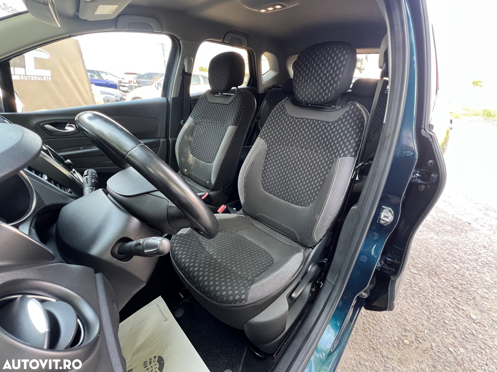 Renault Captur (ENERGY) dCi 90 INTENS - 8
