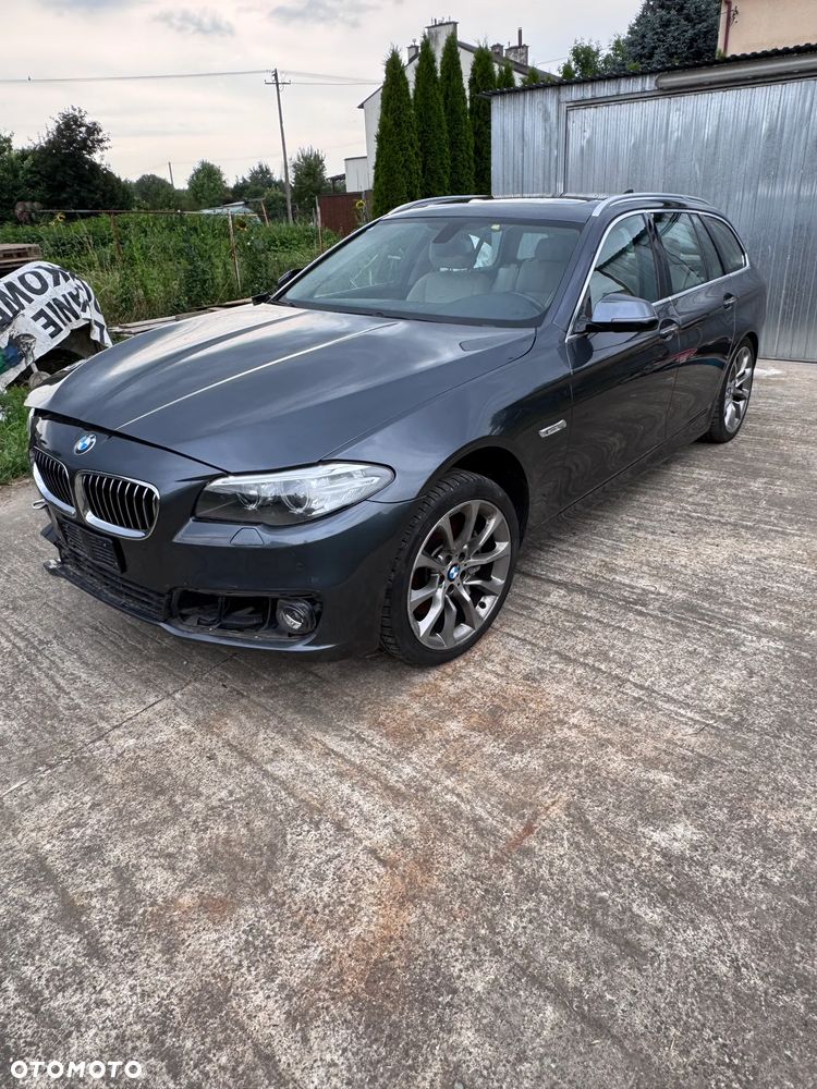 BMW Seria 5 525d xDrive Luxury Line - 1