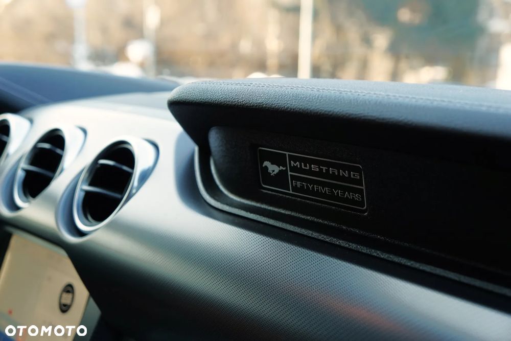 Ford Mustang 5.0 V8 GT - 24