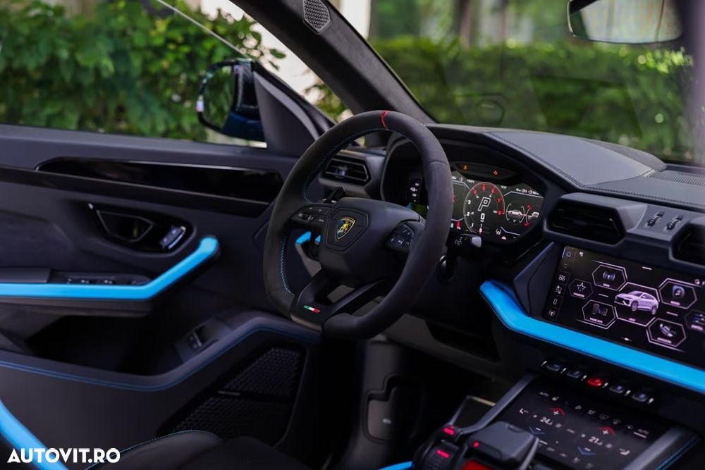 Lamborghini URUS - 7
